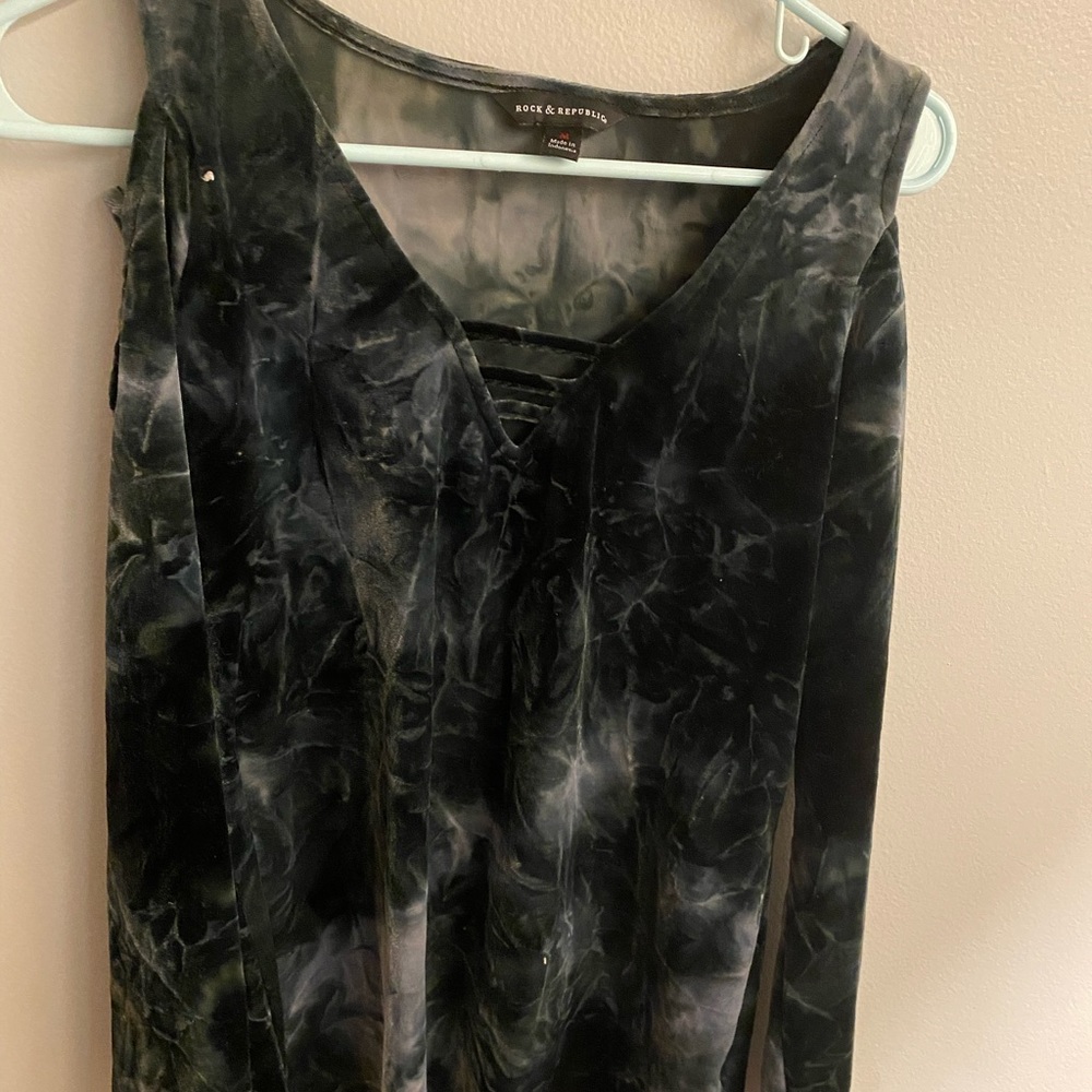 Rock and Republic Velvet Top